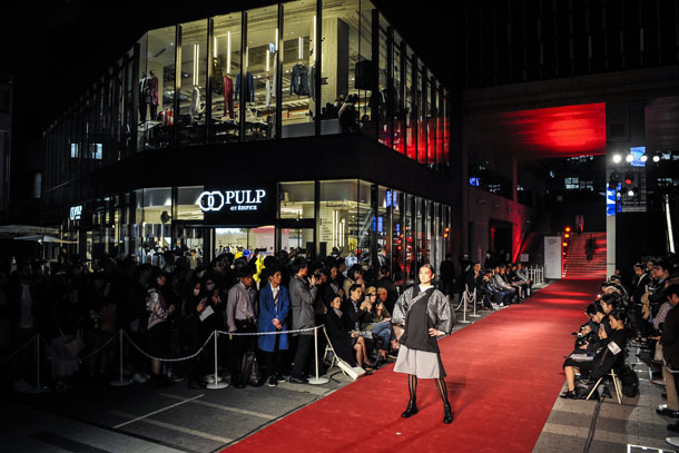 渋谷ストリームでストリートファッションショー シブヤランウェイ チョーヒカルさんもゲスト登場 渋谷文化プロジェクト