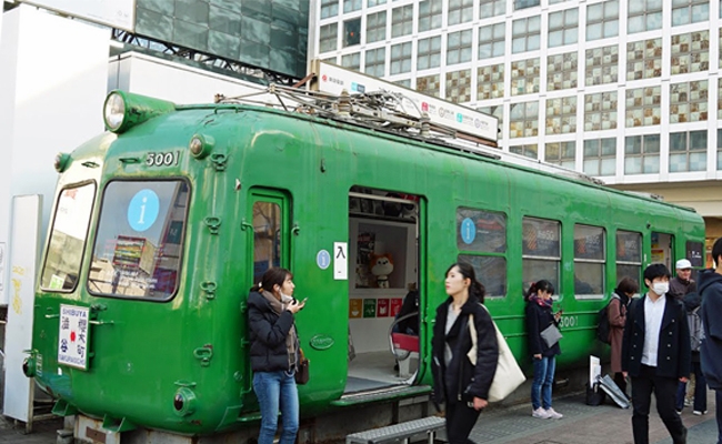 青 ガエル 渋谷 渋谷の待ち合わせの定番「青ガエル」が引っ越し 「今までありがとう」別れ惜しむも、「そんな名前だったのか…」の声も