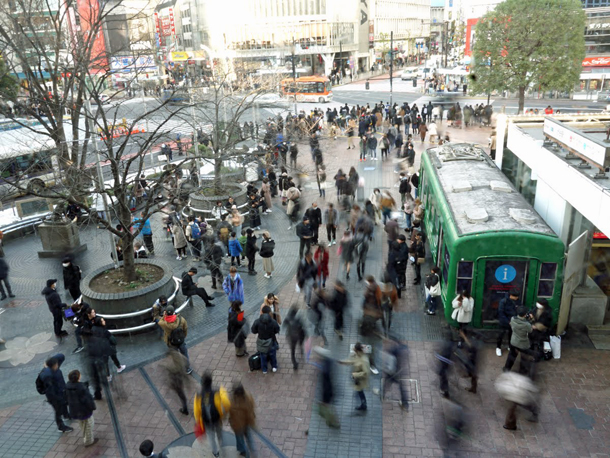 青 ガエル 渋谷 渋谷ハチ公前広場の電車「青ガエル」が移設？いつ？行先はどこ？